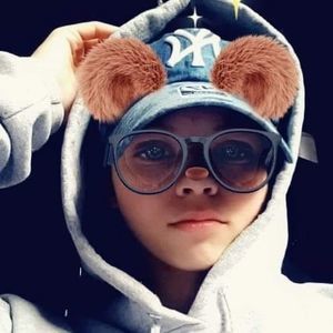 Meet your Posher, Marianna